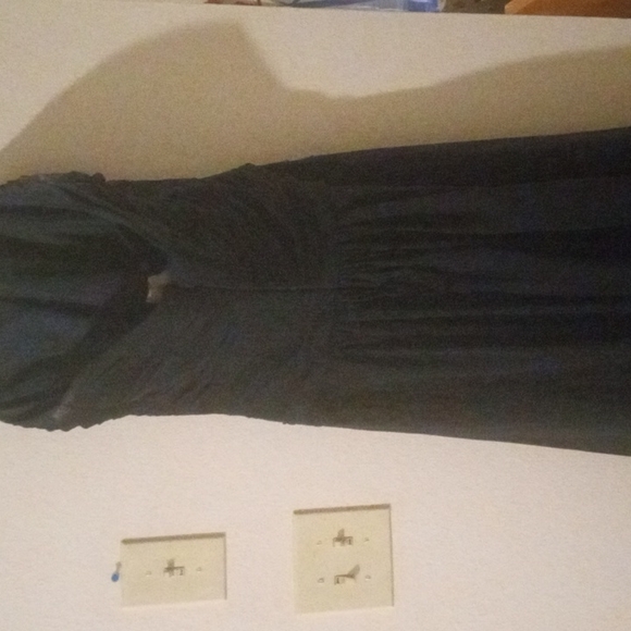 Elegant Dress Prom - Picture 2 of 7